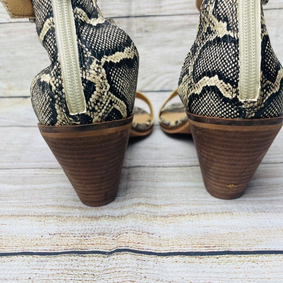 Lucky Brand Ressia Size 10M Women Leather Ankle Strap Heel Sandals - Picture 8 of 11